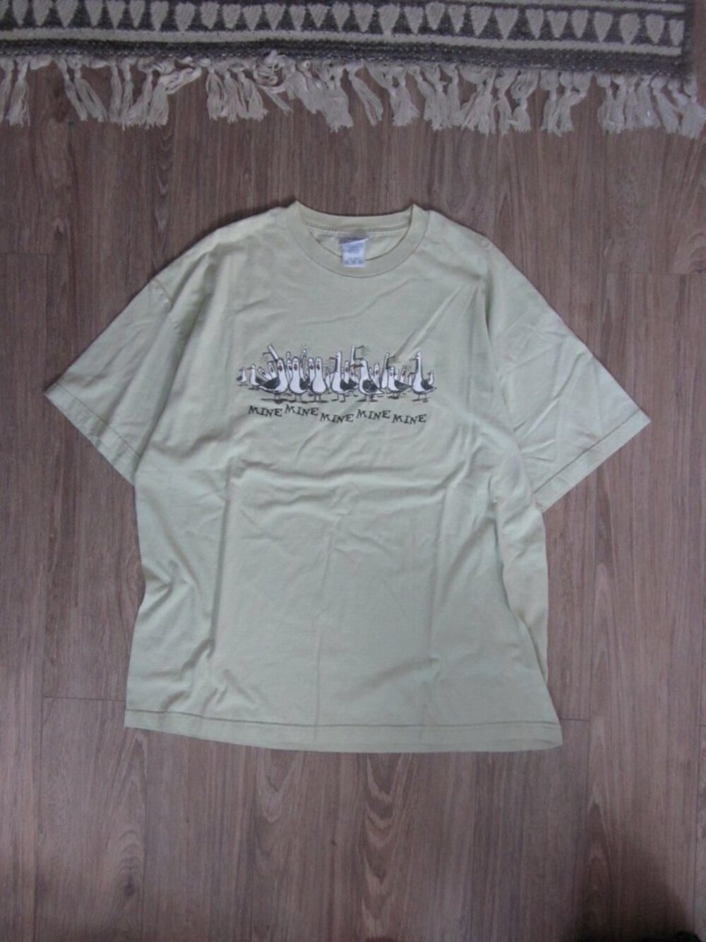 Disney World Finding Nemo Seagulls faded green 2XL t-shirt